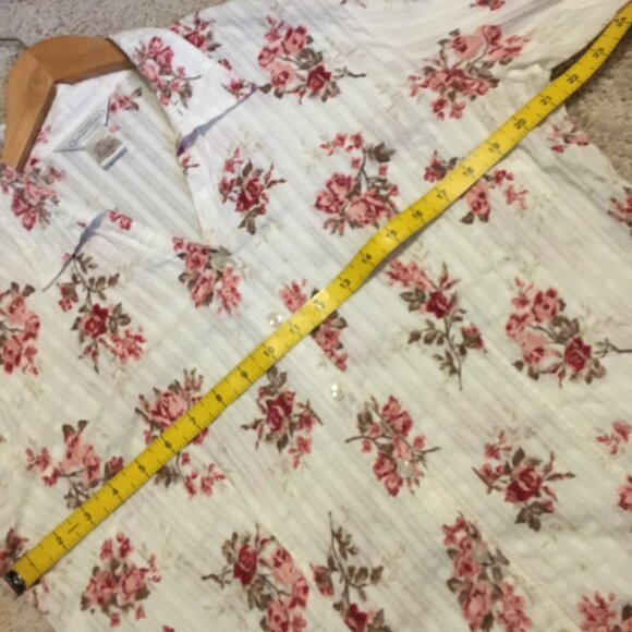 Northern Reflections White, Pink and Red Floral Cotton Button Down Dress… - Picture 12 of 16